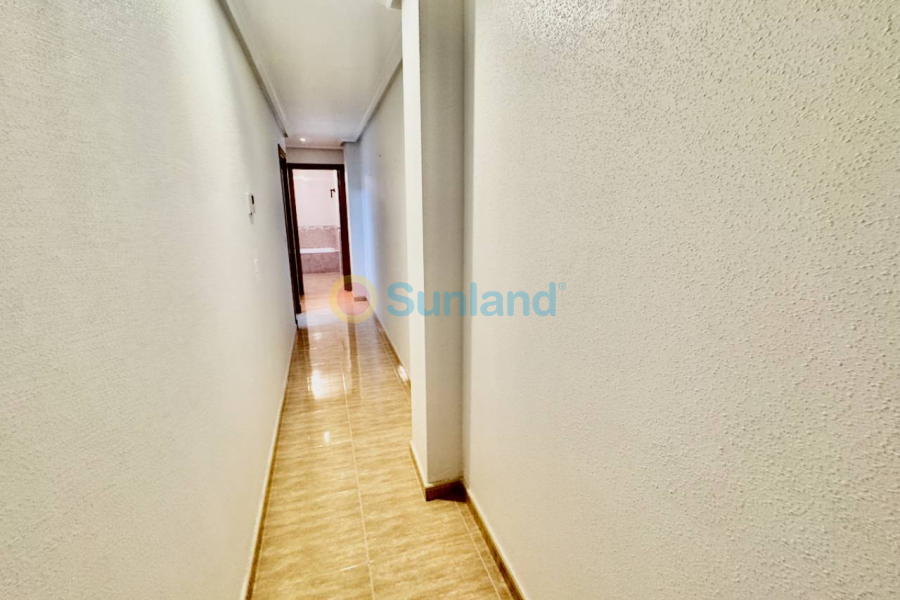 Resale - Apartment - Formentera del Segura - 