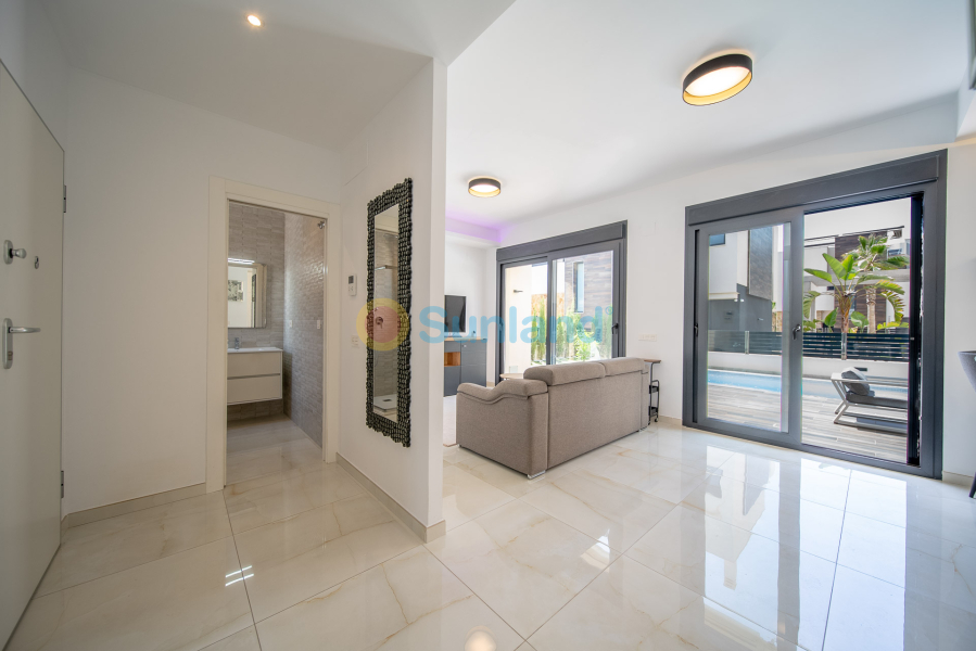 Brukte eiendommer - Villa - Orihuela Costa - Lomas De Cabo Roig