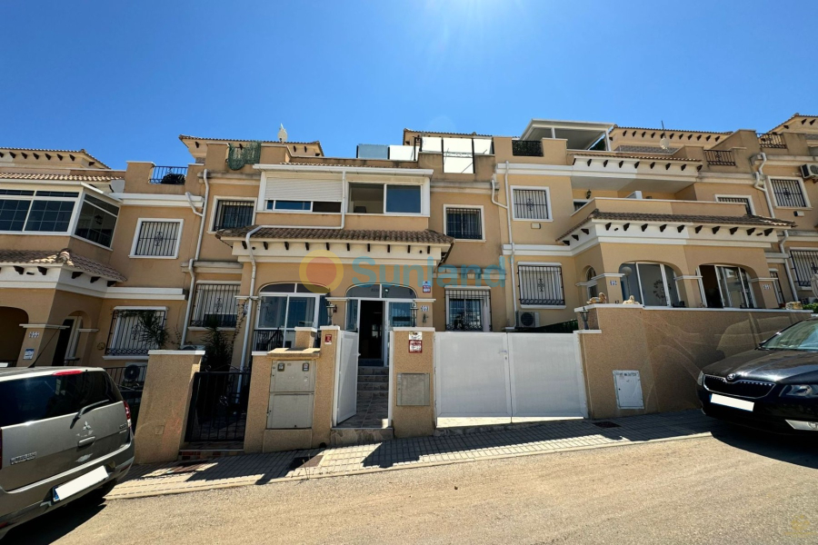 Resale - Villa - Orihuela Costa - Villamartin