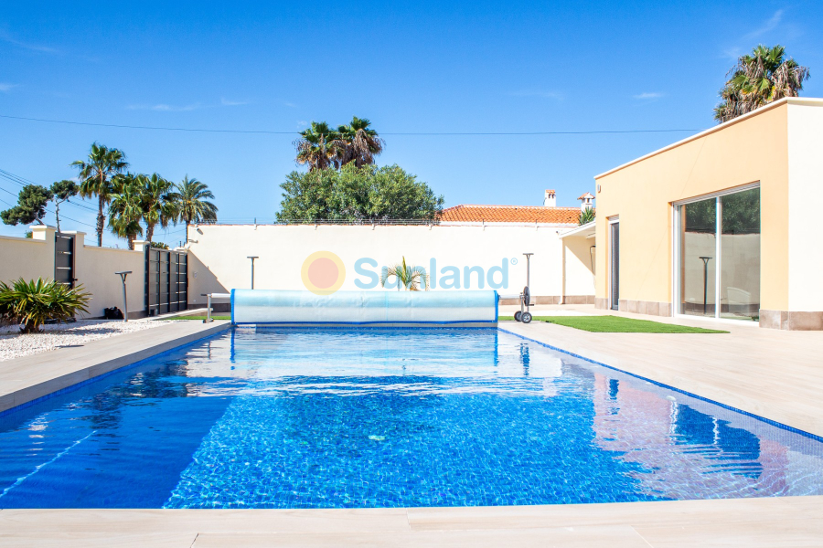 Segunda mano - Chalet - Torrevieja - La Siesta