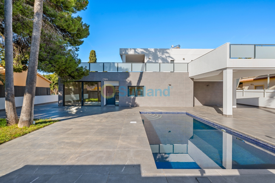 Вторичка - Bилла - Campoamor