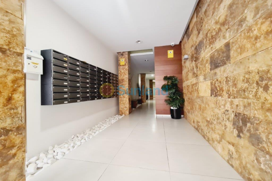 Verkauf - Apartment - La Mata