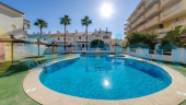 Resale - Apartment - Orihuela Costa - Campoamor