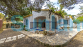 Resale - Villa - Orihuela Costa - Punta Prima