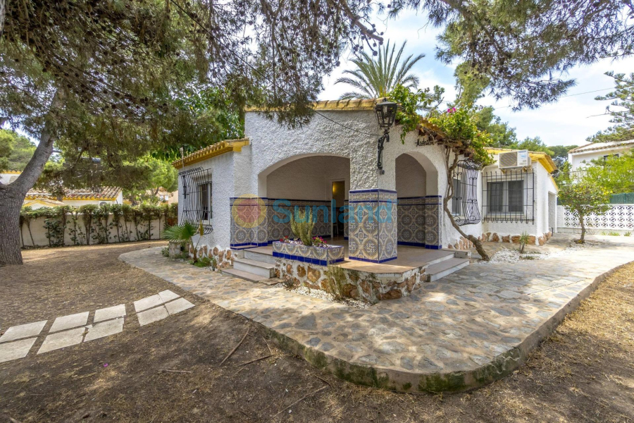 Använda fastigheter - Villa - Orihuela Costa - Punta Prima