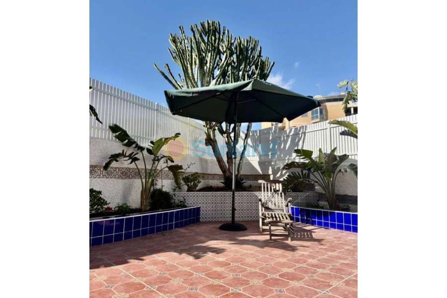 Resale - Villa - Guardamar del Segura - 
