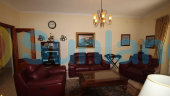 Resale - Villa - Torrevieja - 