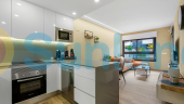 Resale - Apartment - Orihuela Costa - Villamartin