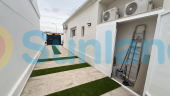 Resale - Villa - Torrevieja - San Luis