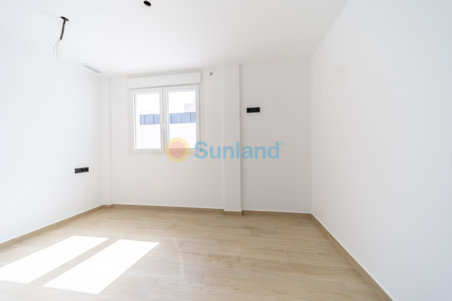 Resale - Villa - Torrevieja - Aguas Nuevas