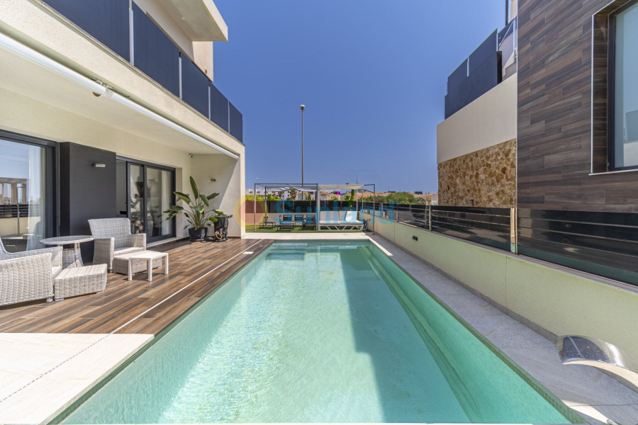 Resale - Villa - Orihuela Costa - Lomas De Cabo Roig