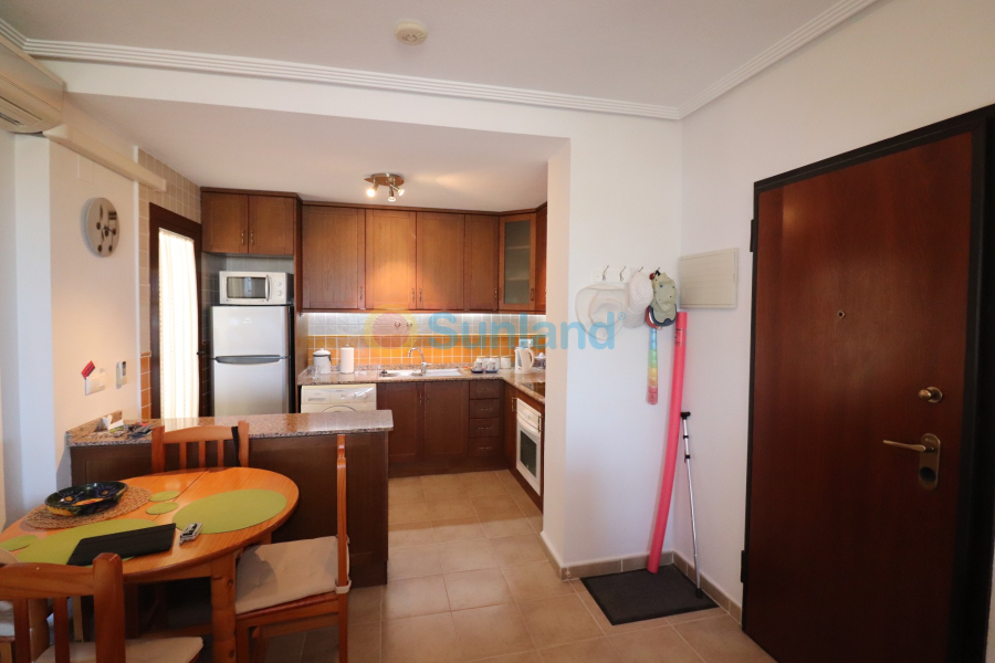 Resale - Apartment - Torrevieja - Aguas Nuevas