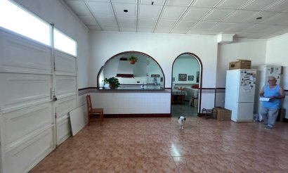 Resale - Villa - San Miguel de Salinas - pueblo