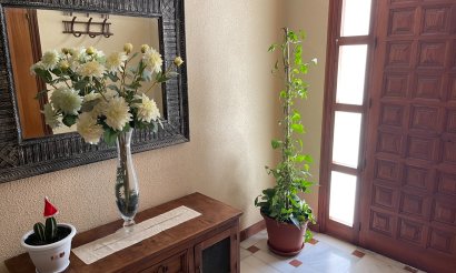 Resale - Villa - San Miguel de Salinas - pueblo