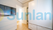 Resale - Casa de Pueblo - Torrevieja - Aguas Nuevas