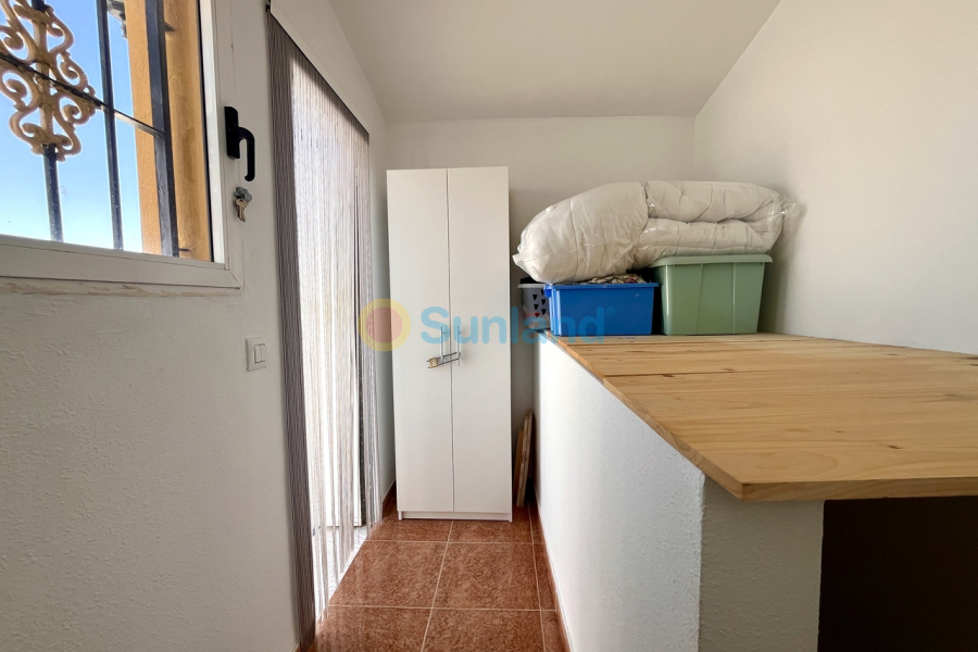 Använda fastigheter - T - Los Montesinos