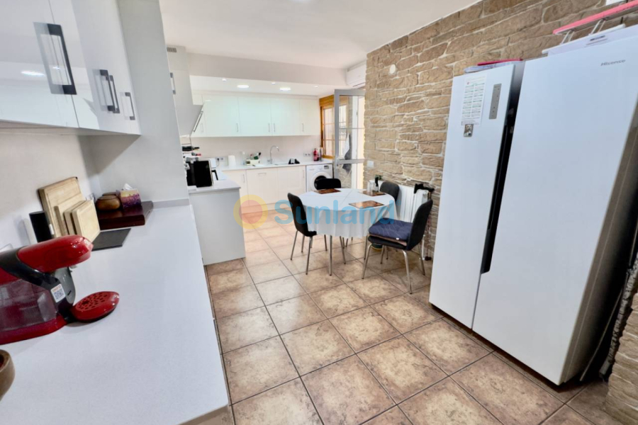 Resale - Villa - Benijofar
