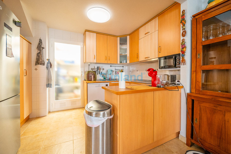 Resale - Casa de Pueblo - Torrevieja - Aguas Nuevas
