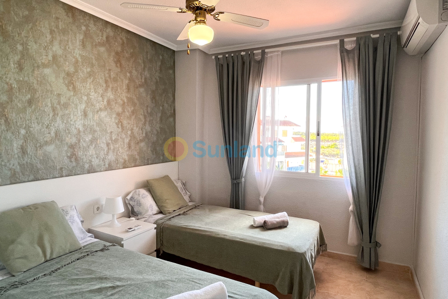 Använda fastigheter - Apartamento - Torrevieja - La Mata