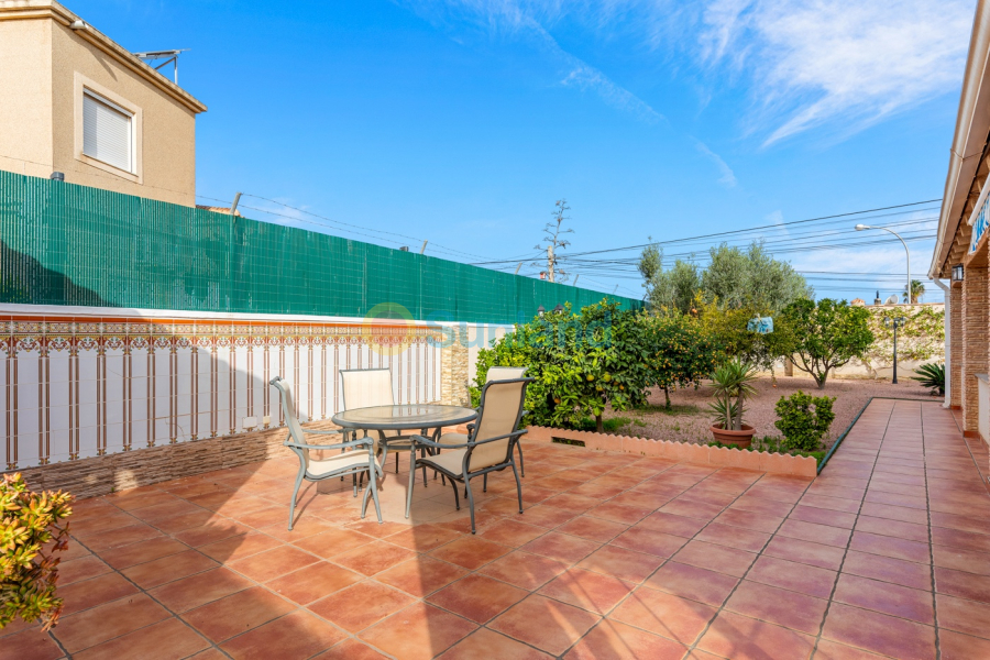 Använda fastigheter - Villa - Torrevieja