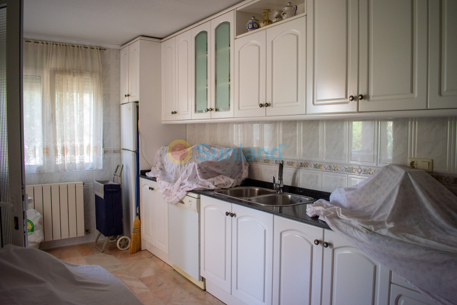 Resale - Villa - Orihuela Costa - 