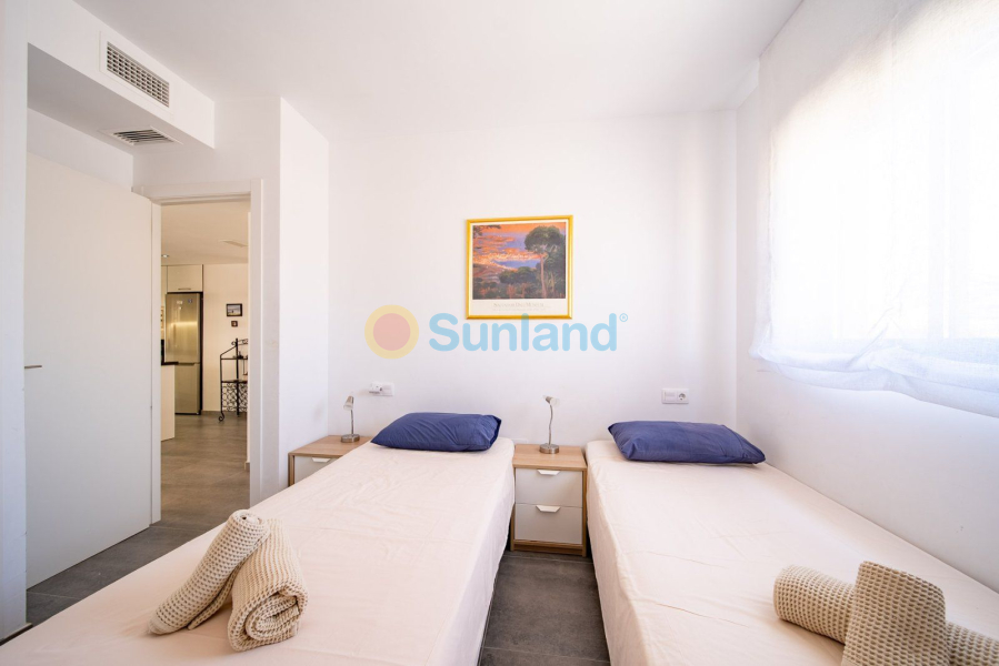 Resale - Apartamento - Orihuela Costa - Villamartin