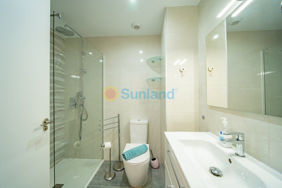 Resale - Apartamento - Orihuela Costa - Villamartin