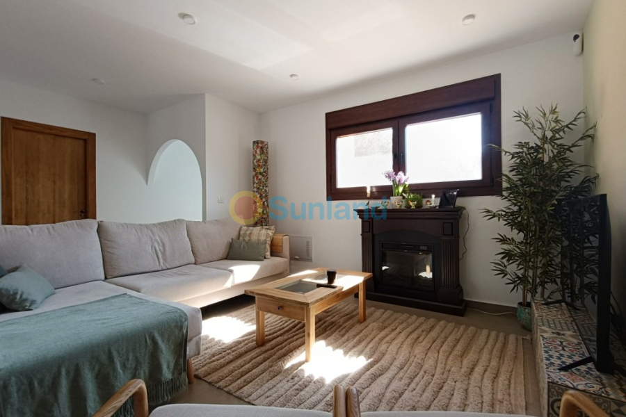 Resale - Villa - Pinar De Campoverde - 