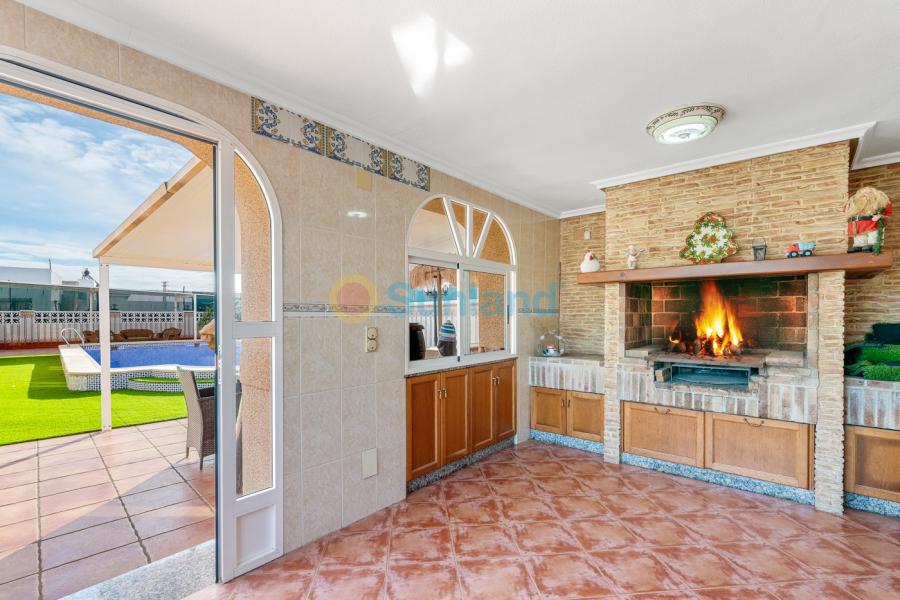 Använda fastigheter - Villa - Torrevieja