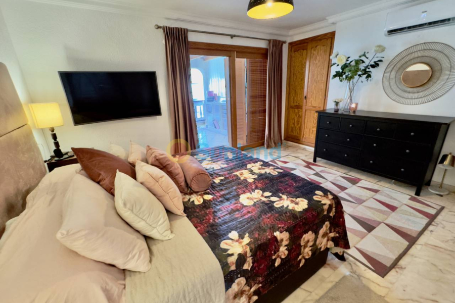 Resale - Villa - Guardamar del Segura - 