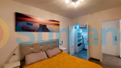 Resale - Apartment - Torrevieja - Paseo maritimo