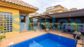 Segunda mano - Semi - Detached Villa - Los Montesinos - La Herrada