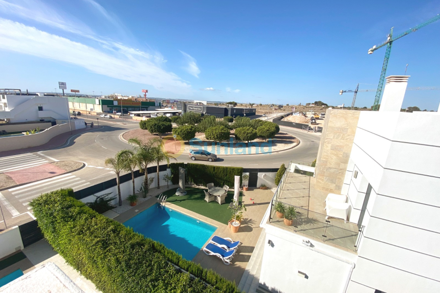 Använda fastigheter - Detached Villa - Ciudad Quesada - Doña Pepa