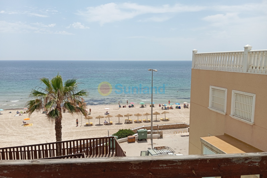 Resale - Apartment - Orihuela Costa - 