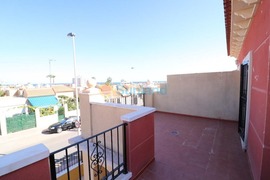 Resale - Terraced house - Torrevieja - Las Calas