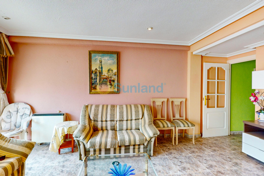 Resale - Apartamento - Torrevieja - Acequion