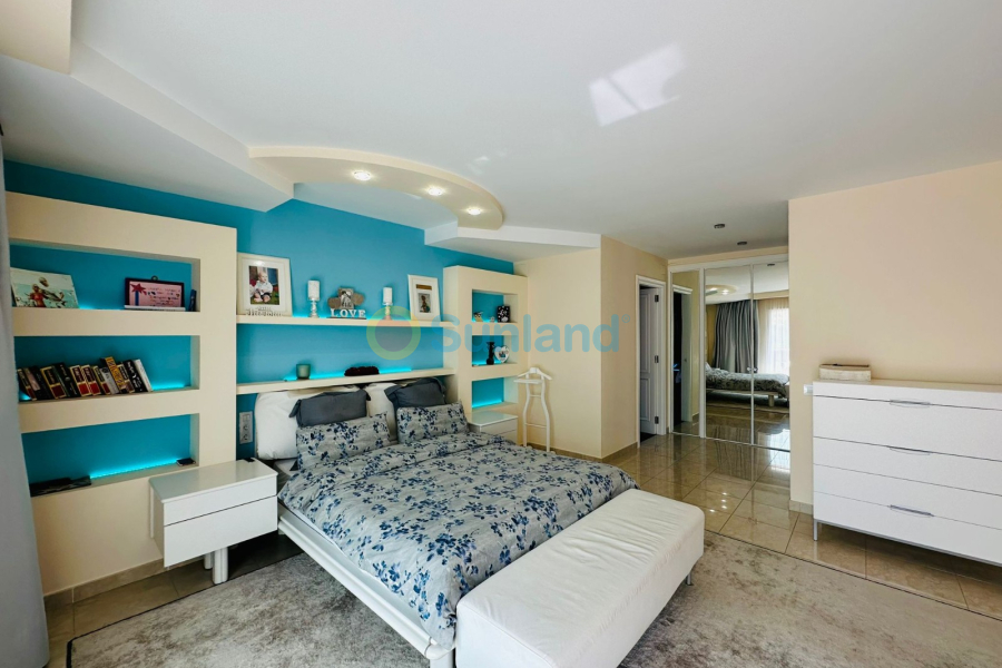 Resale - Villa - Benidorm