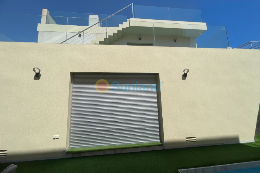 Resale - Villa - Orihuela Costa - 