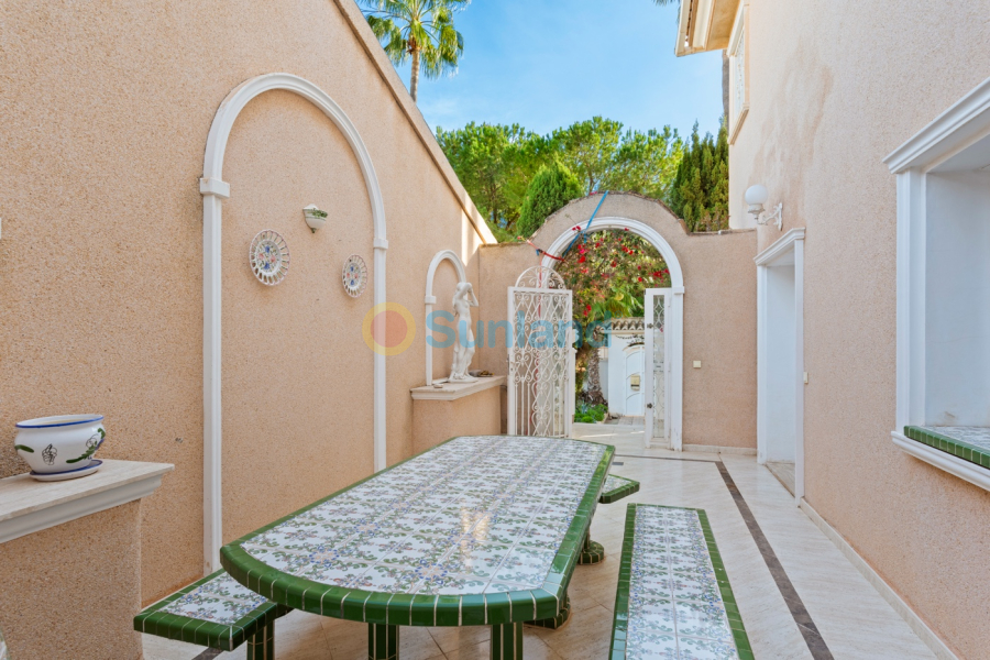 Вторичка - Bилла - Ciudad Quesada - Doña Pepa