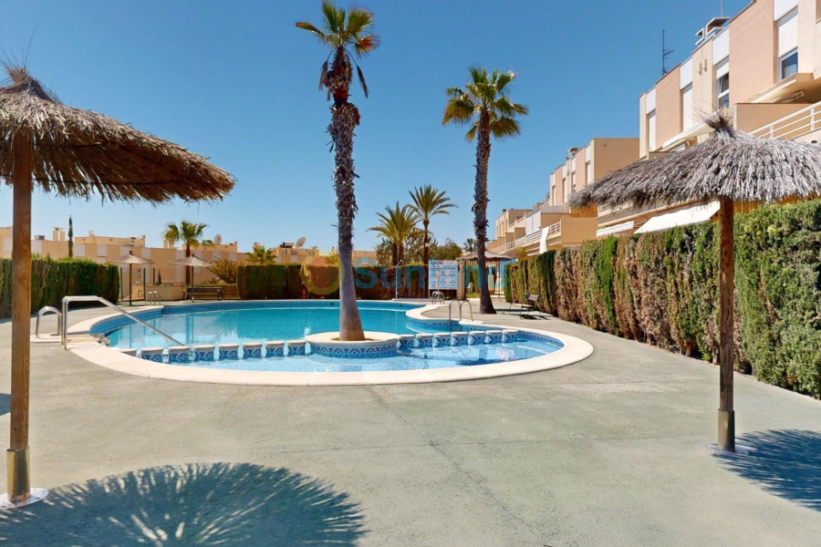 Använda fastigheter - Lägenhet - Orihuela Costa - Campoamor
