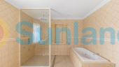 Resale - Villa - Albatera