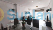 Resale - Apartment - Torrevieja - Paseo maritimo