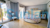 Segunda mano - Chalet - Torrevieja - La Mata