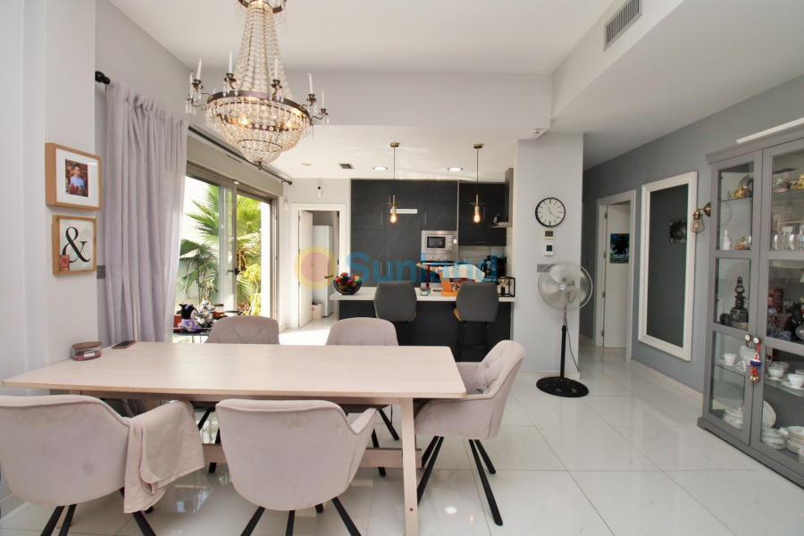 Använda fastigheter - Villa - Villamartin