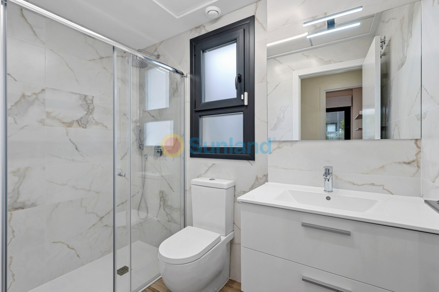 Resale - Apartment - Orihuela Costa - Villamartin