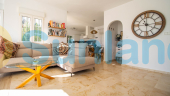 Resale - Villa - Orihuela Costa - Campos de Golf