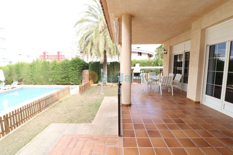 Resale - Villa - Orihuela costa - RioMar