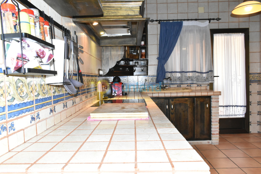 Brukte eiendommer - h - Algorfa