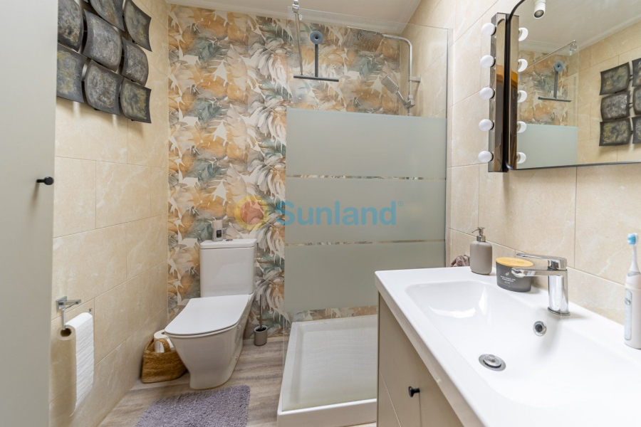 Resale - Casa de Pueblo - Torrevieja - Los Altos