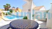 Resale - Villa - Orihuela Costa - Villamartin